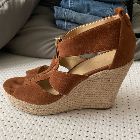 Michael Kors, brown sandal wedges, size 8 - Picture 3 of 4